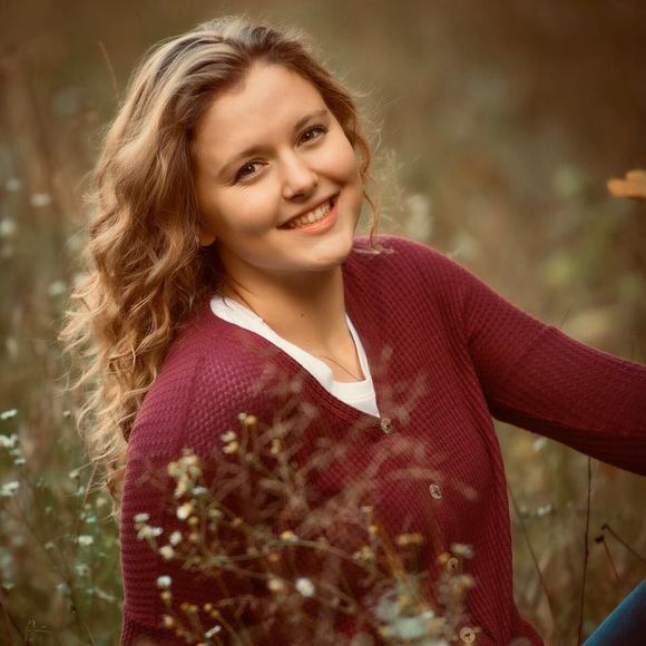 Meet your Posher, Kylee - Picture 1 of 1